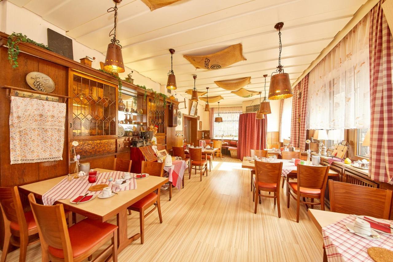 Hotel Zum Dicken Baum มาเยิน ภายนอก รูปภาพ
