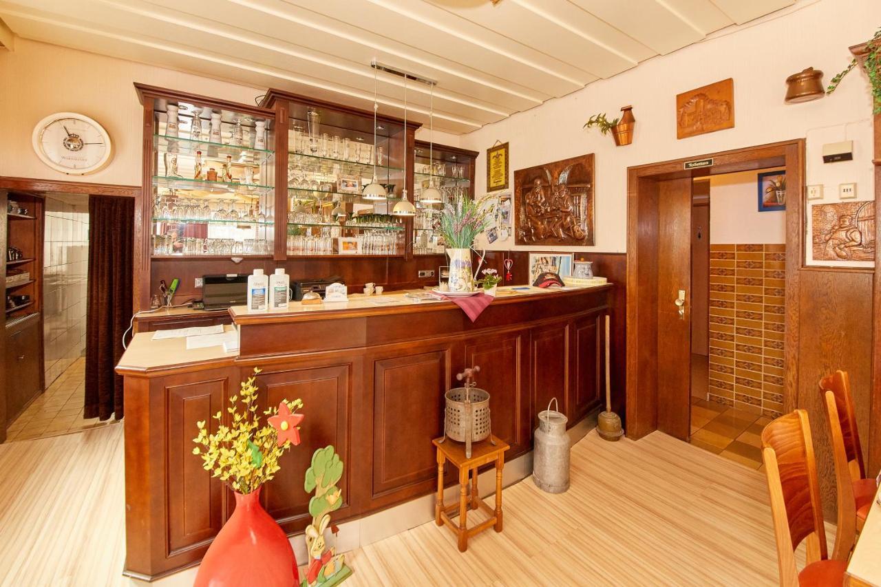 Hotel Zum Dicken Baum มาเยิน ภายนอก รูปภาพ